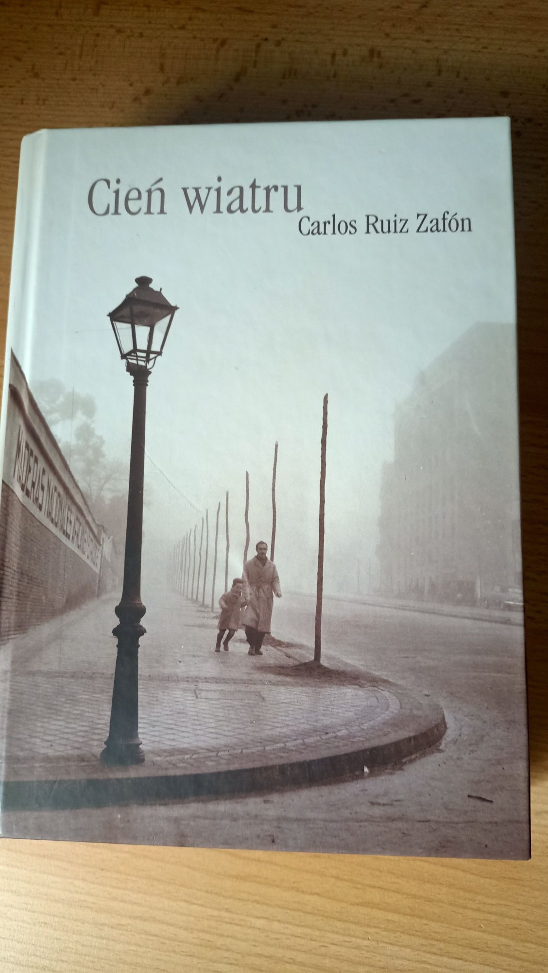Cień wiatru - Carlos Ruiz Zafon