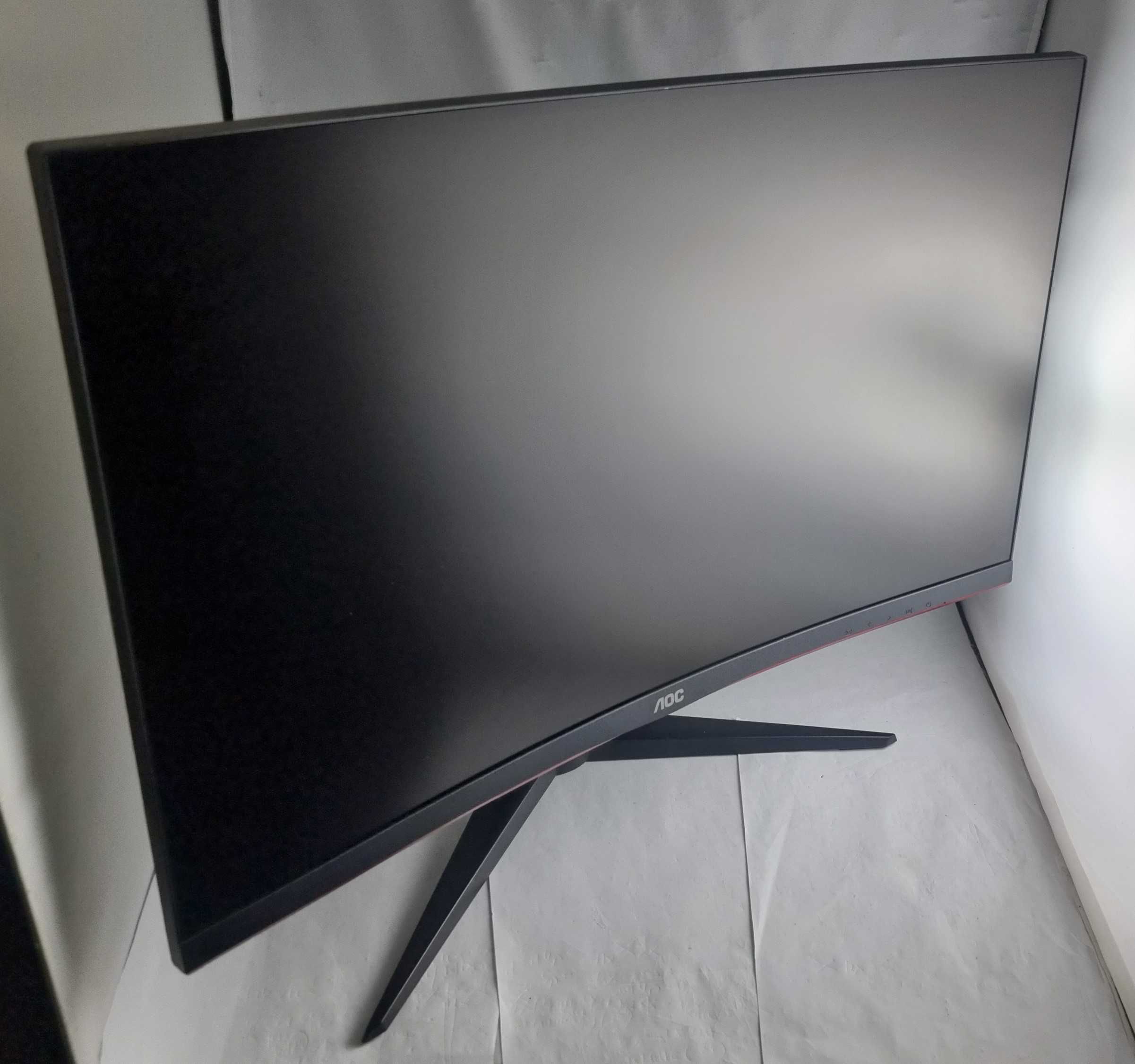 Komputer Gamingowy Ryz5/1TB/32GB/Rad6800 + monitor 27 - Komis Wadowice