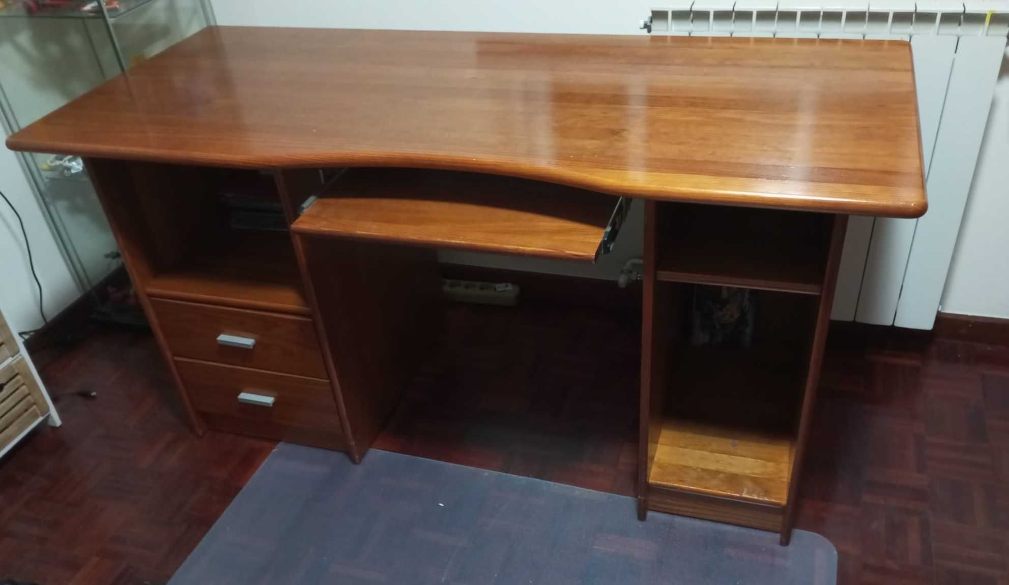 Quarto estúdio criança/solteiro com secretária