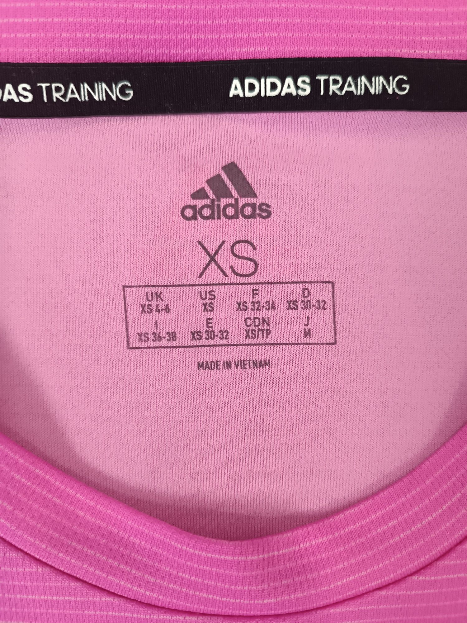 Футболка Adidas жіноча  XS