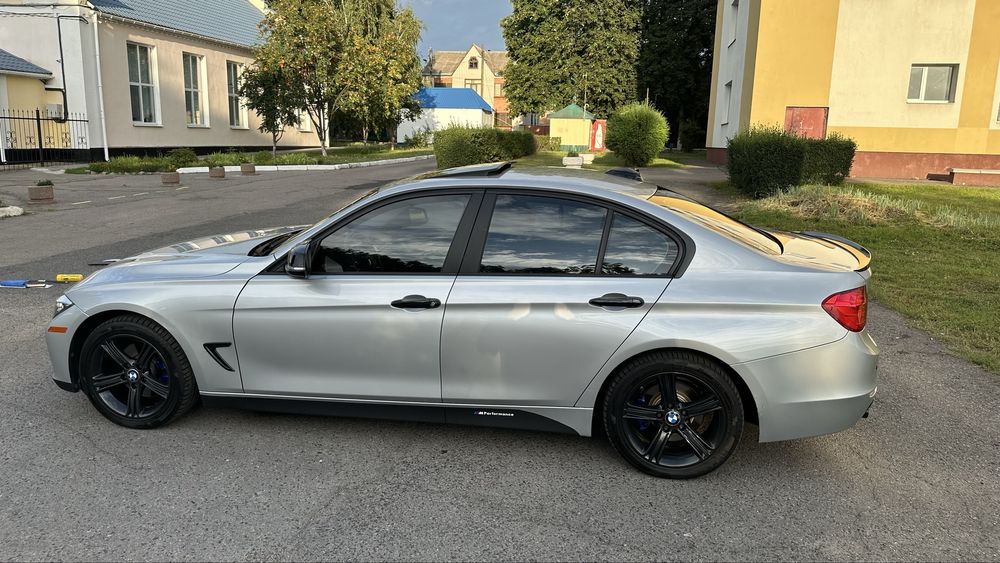 BMW F30 328i 2013