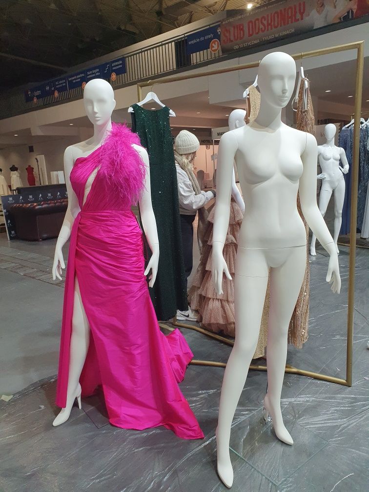 manekin damski biały matowy Penther 50% ceny