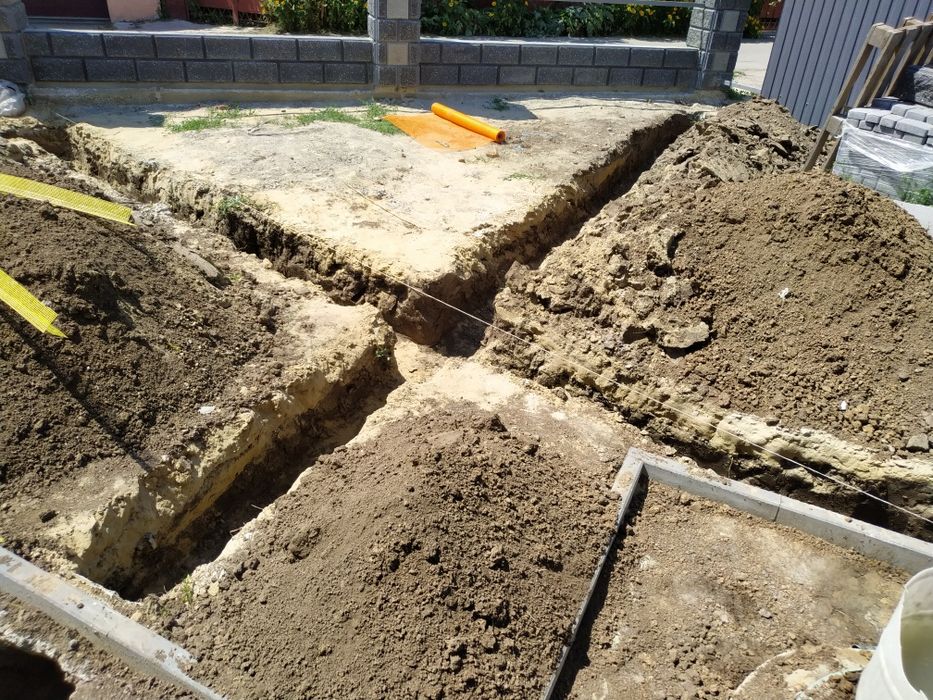 Выполним земляные работы