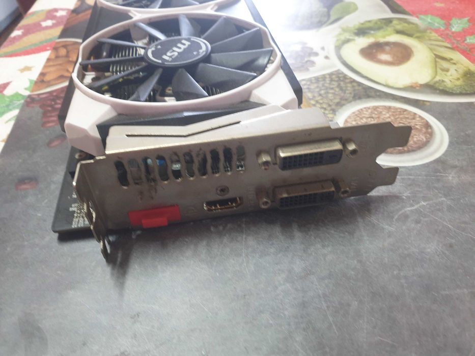 GRAFICA Radeon R9 380