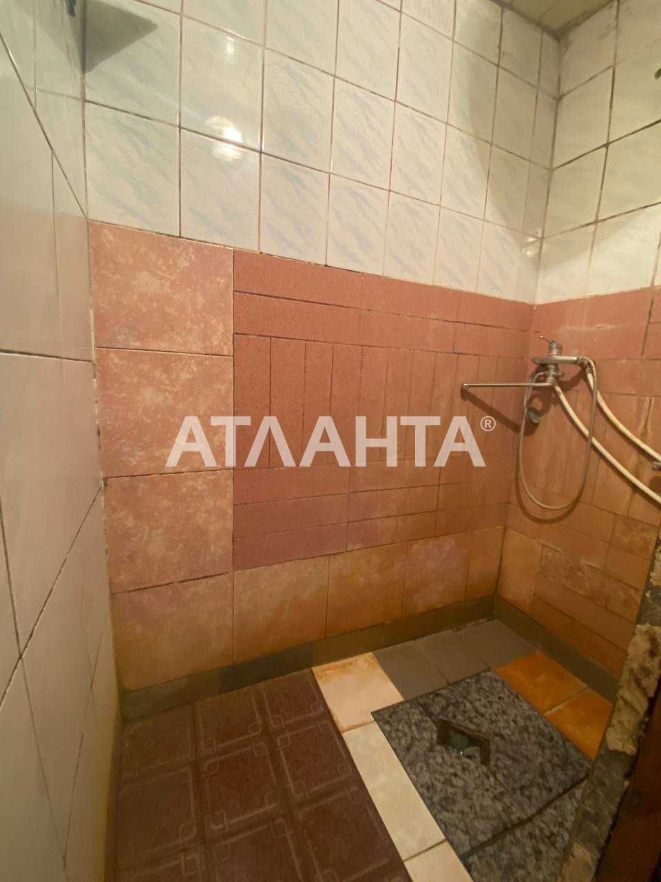 Комната с ремонтом и мебелью
