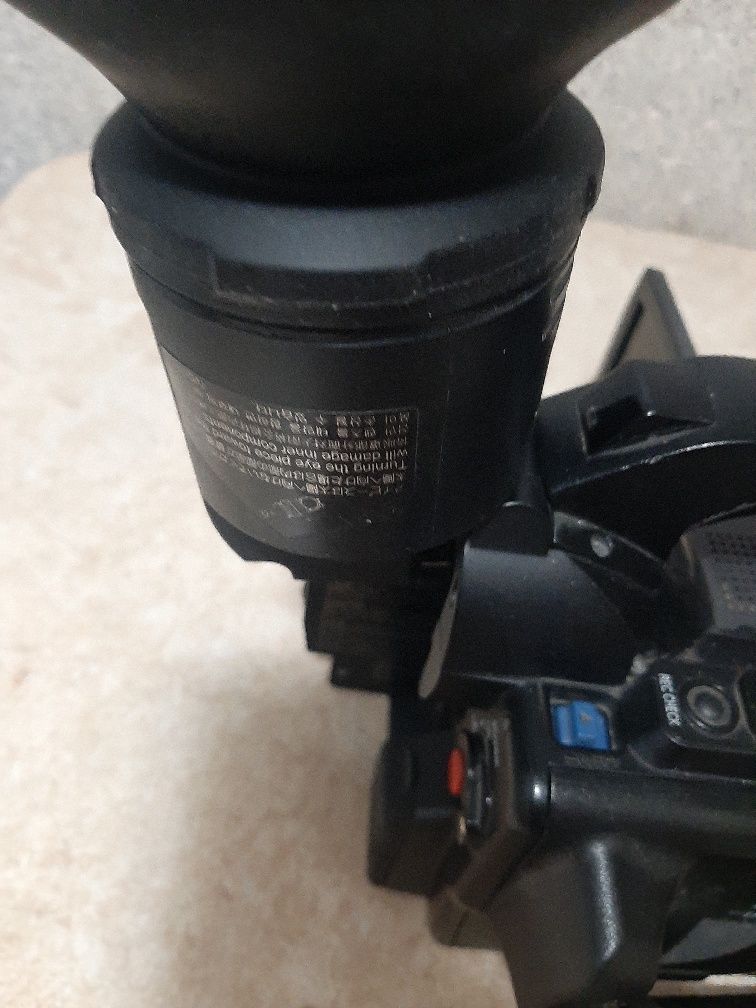 Профессиональная видеокамера Panasonic DVХ100B под ремонт