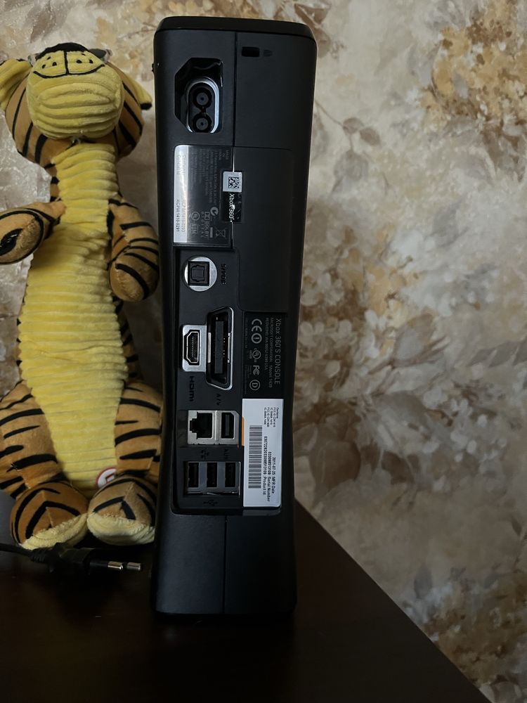 X box 360 s kinect 280 gb + ігри