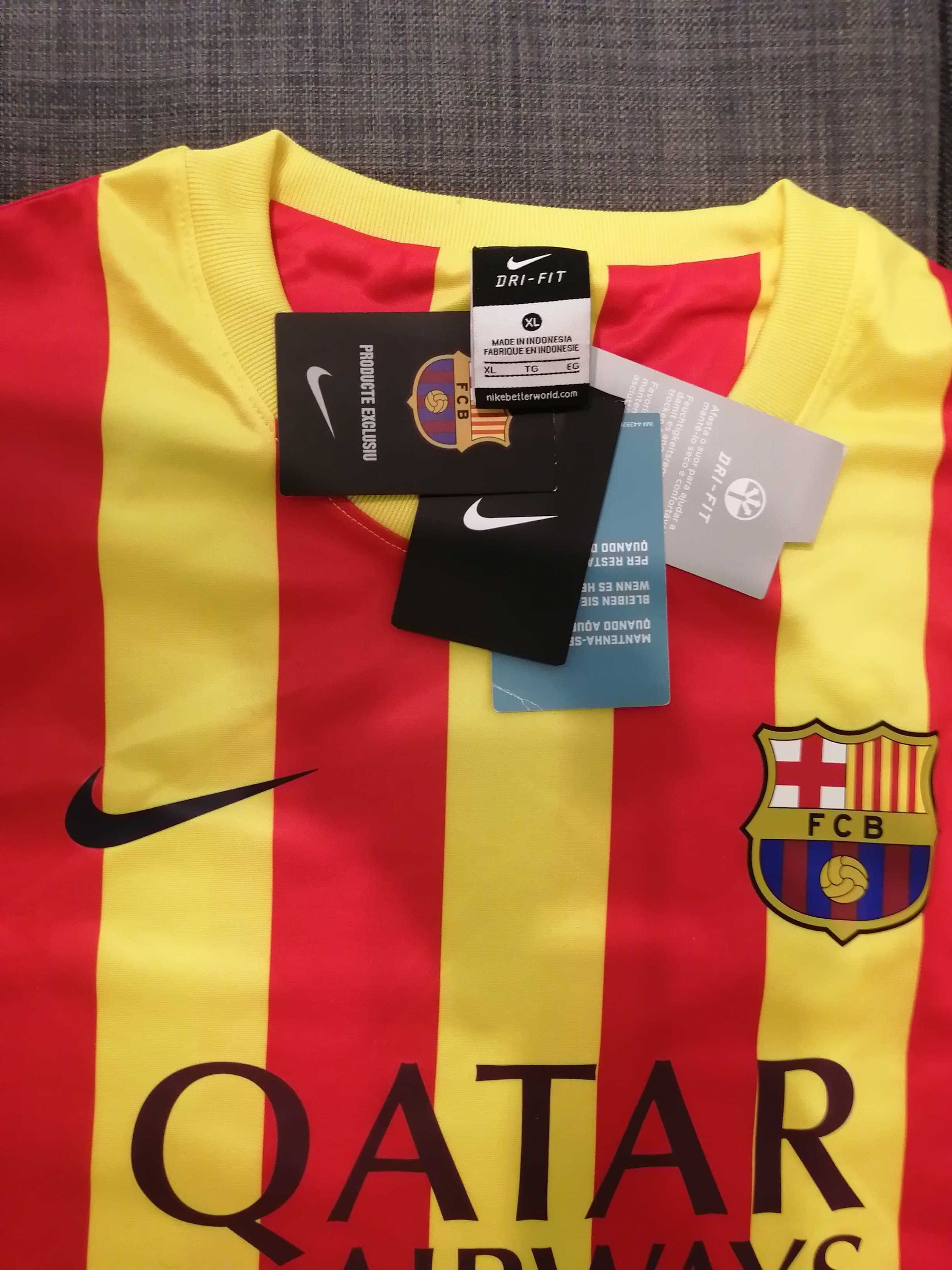 Oryginalna koszulka nike barcelona 
 XL nowe