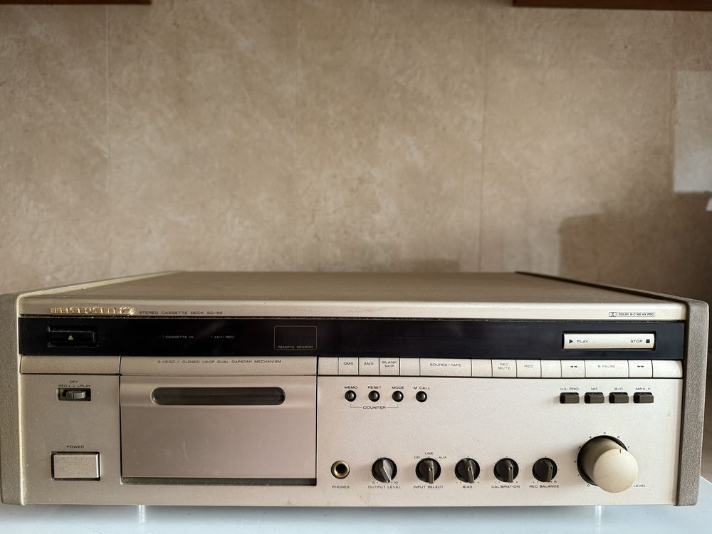 Кассетная дека высокого класса Marantz SD 60. Родной пульт