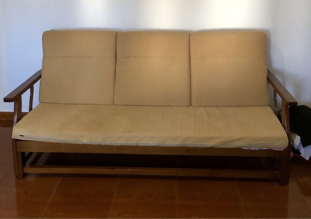 Sofá cama de madeira maciça