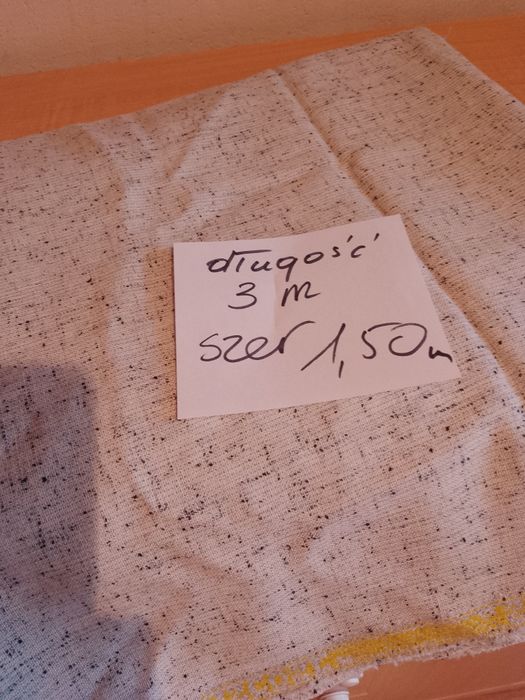 Nowy kupon materiału 3 m x 1,5 m.zmiana ceny.