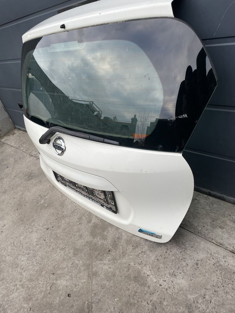 Ляда Кляпа Кришка багажника Нісан Hоте Nissan Note 2013-2020