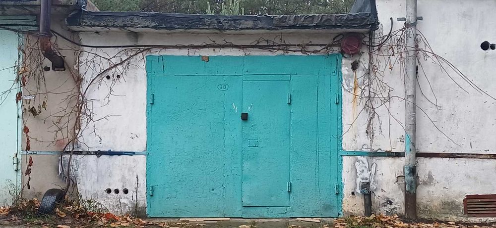 Гараж 4х9 м з підвалом. За хлібзаводом, ГК "Лада"
