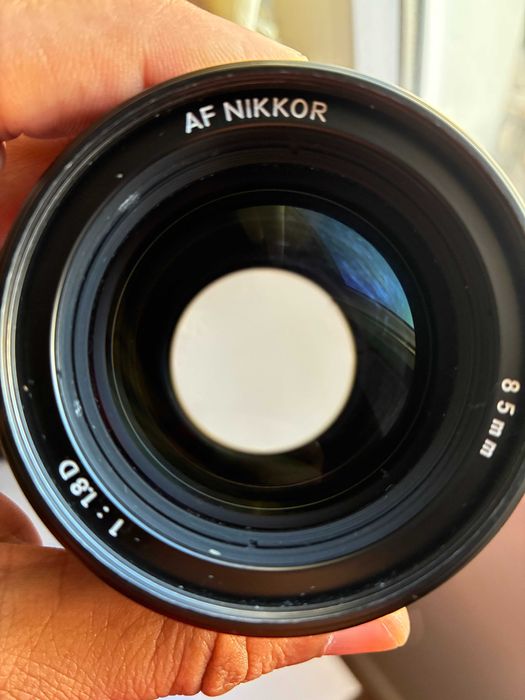 Objetiva Nikon AF Nikkor 85mm f1.8 D