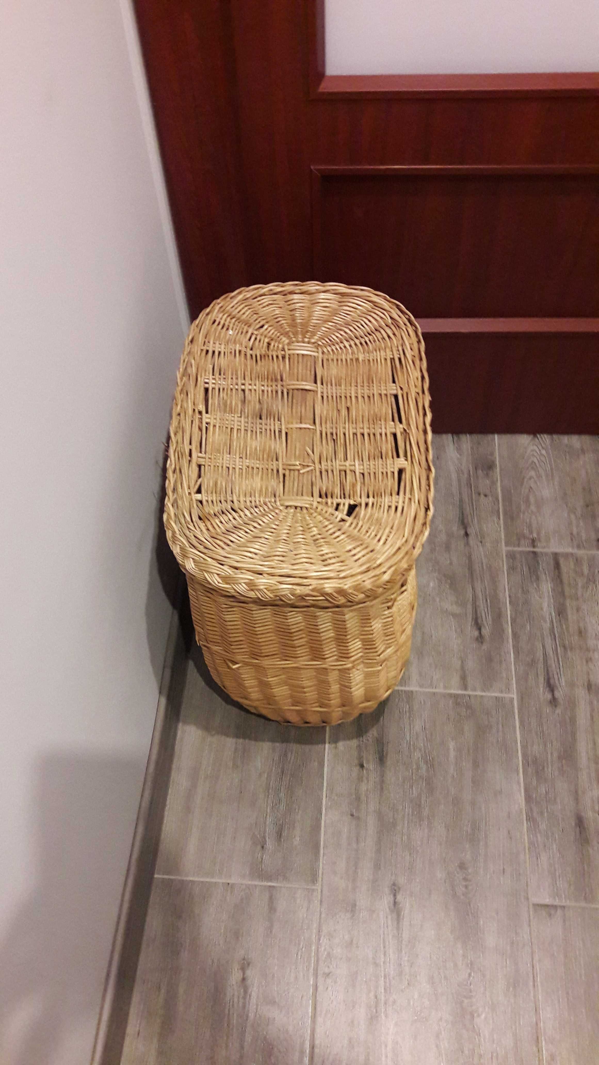 Kosz wiklinowy z przykrywką