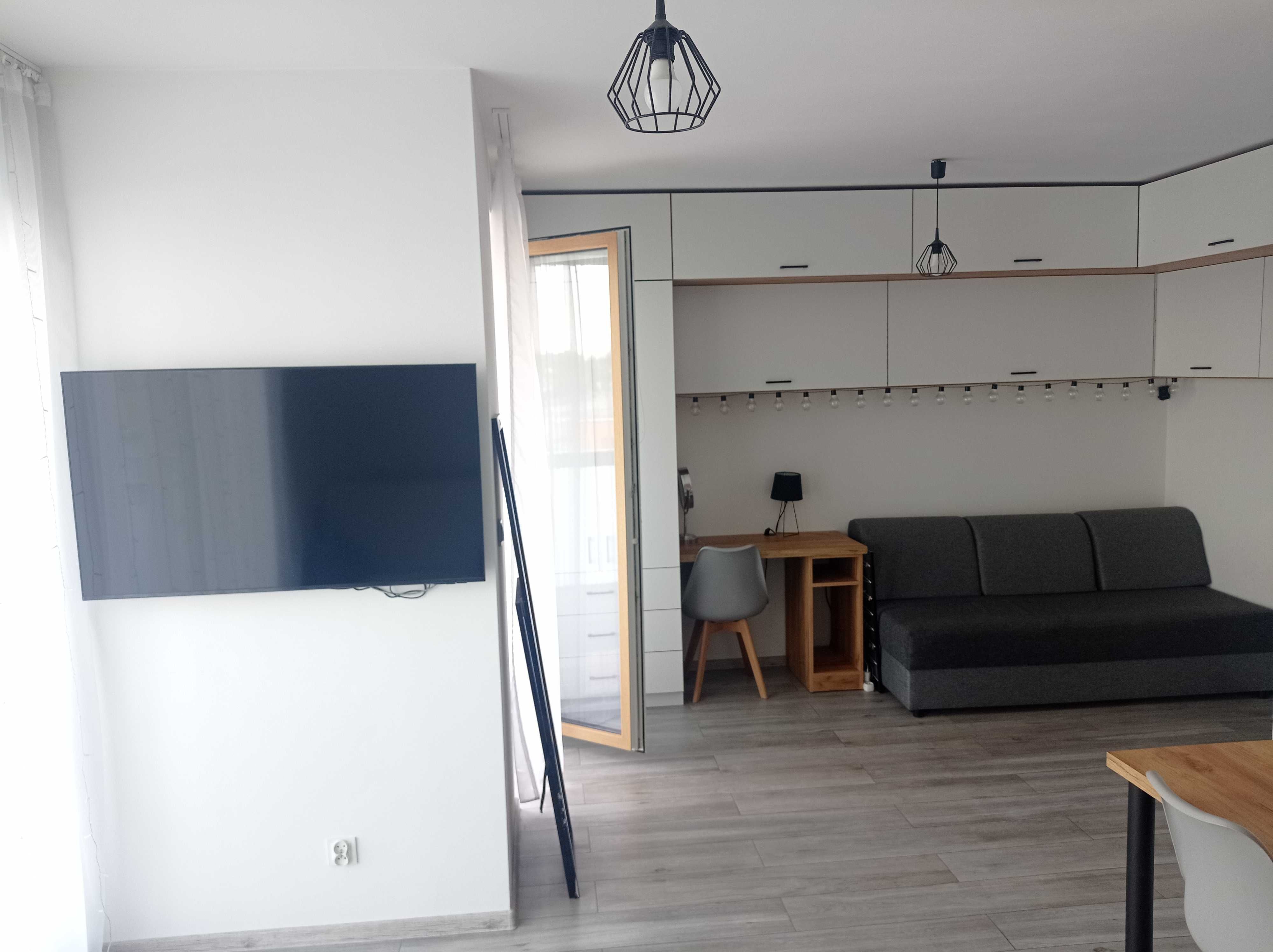 Wynajmę  Kawalerkę -  Rzeszów os Zawiszy Czarnego