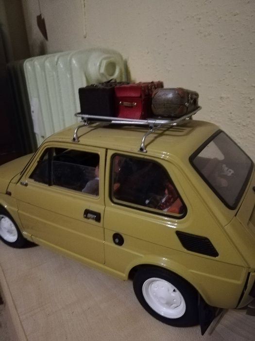 Fiat 126p maluch z przyczepa deagostini skala 1:8+ Bonus rodzinka, psy