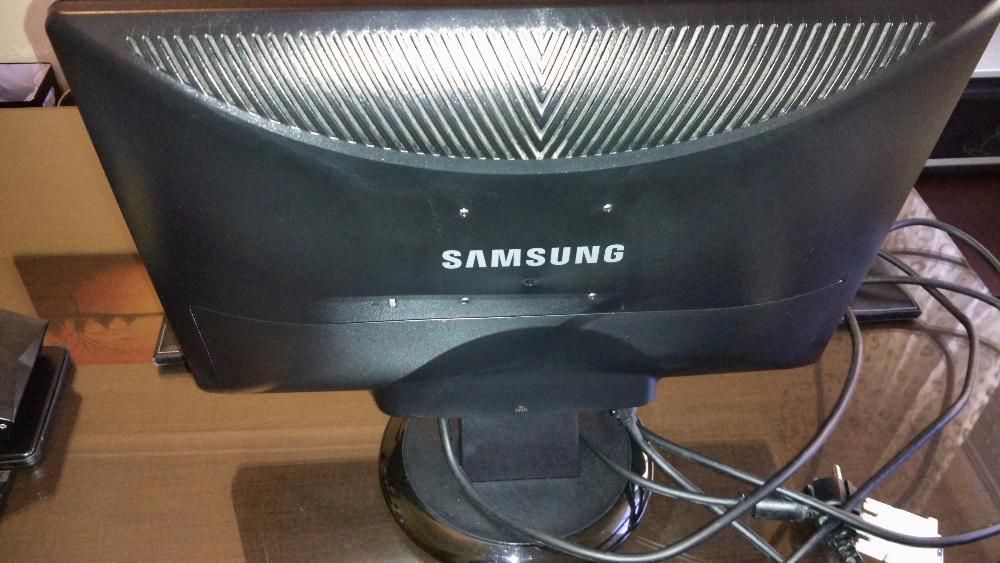 Monitor Samsung Syncmaster 931BW 19"