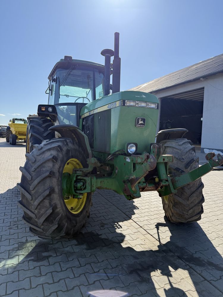 John Deere 4255 TURBO z Tuzem