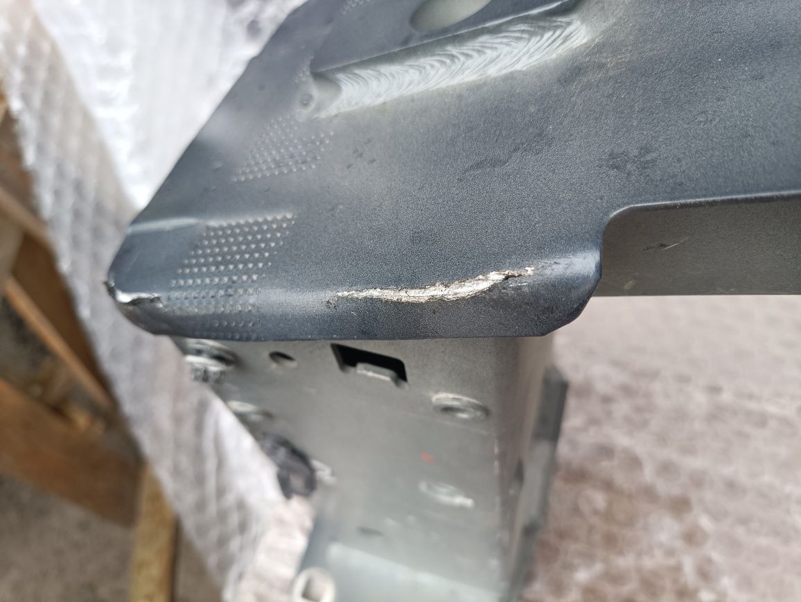 Volvo ex30 ec30 xc40 II belka zderzaka przedniego przód odbój wzmocnie