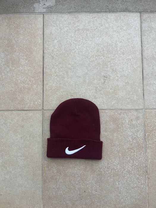 Gorro Nike Bordô