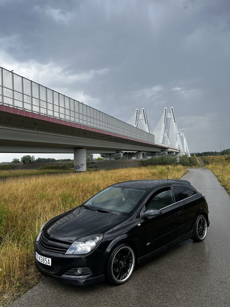 Opel astra H GTC OPC Line 1.6\lpg