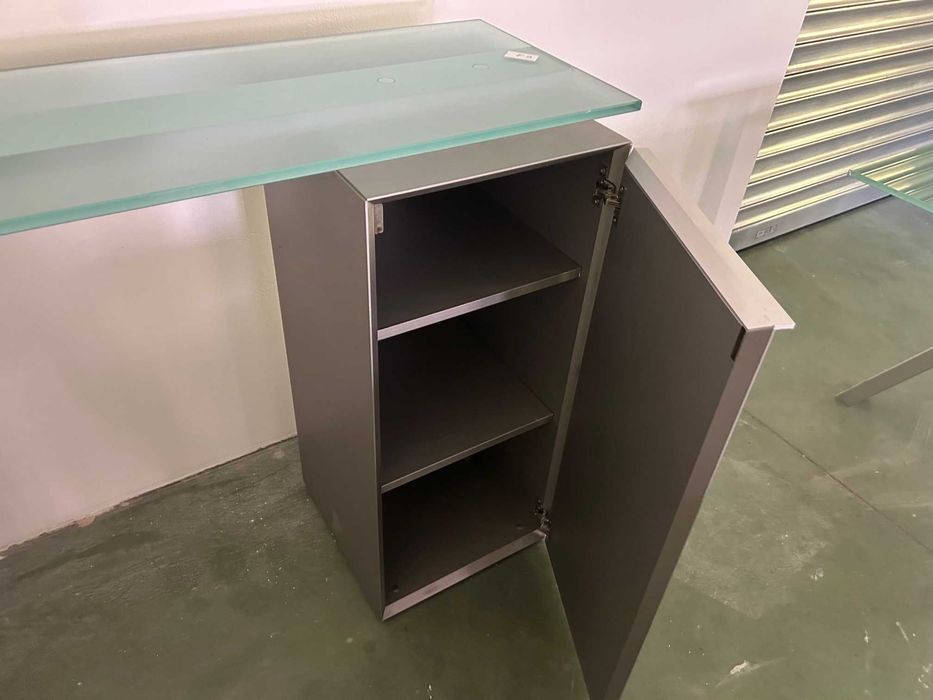 Szafka ze szklanym blatem WALTER KNOLL