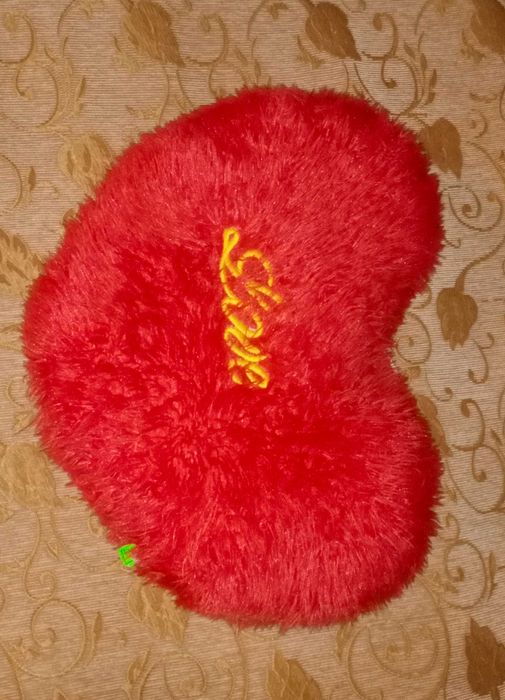 Продам подушку "Любовь"  ( Love )