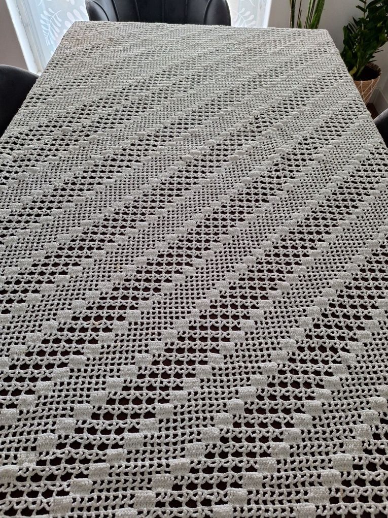 Toalha renda feita à mão