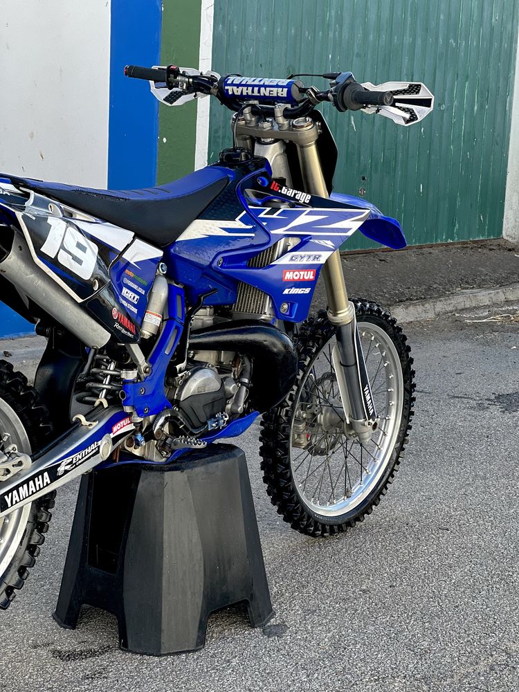 Yamaha Yz 250 ———- nao matriculada