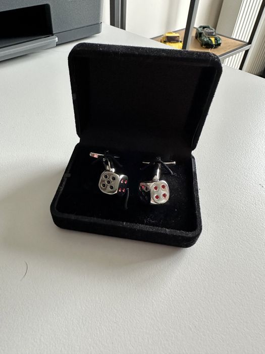 Spinki do mankietów w kształcie kości do gry