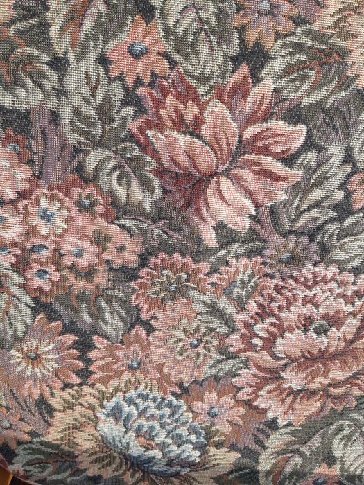 Sprzedam 8 krzeseł dębowych