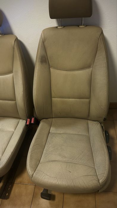 Conjunto de bancos em pele BMW E90