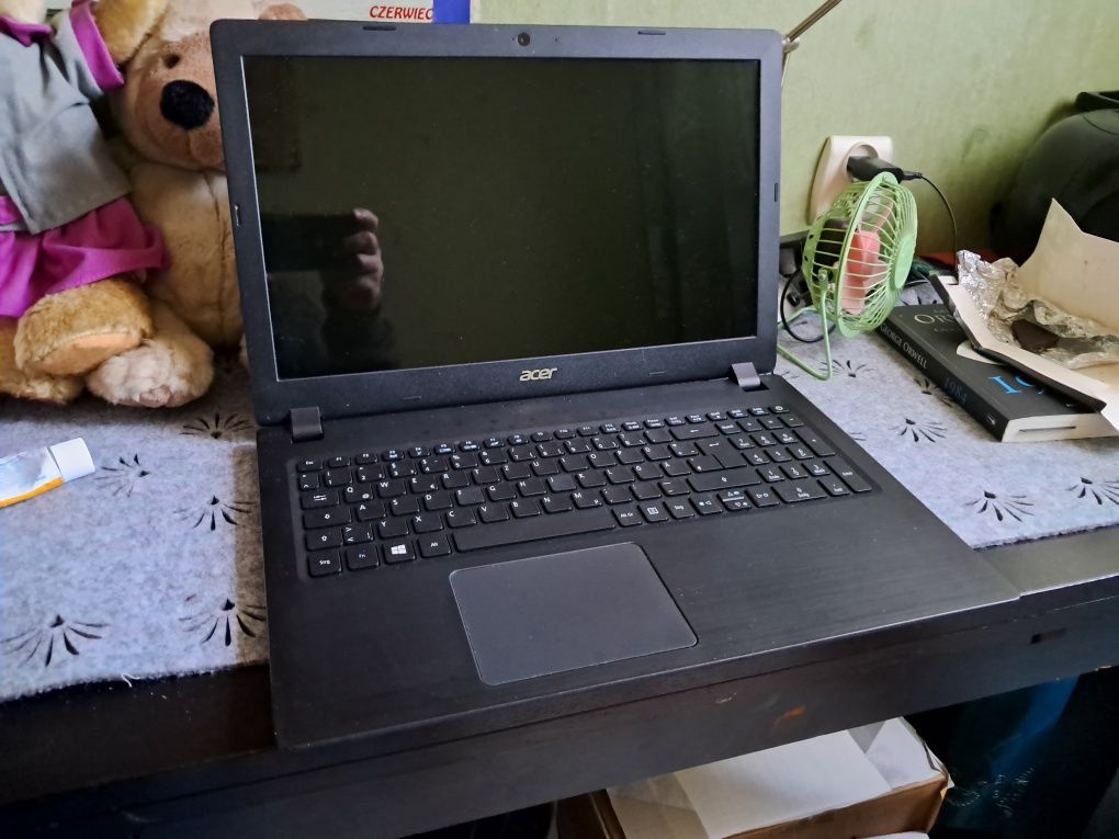 Acer Aspire 3 A315-51 intel i5 ram 8gb SSD-HDD BAT2,5godz zasilacz