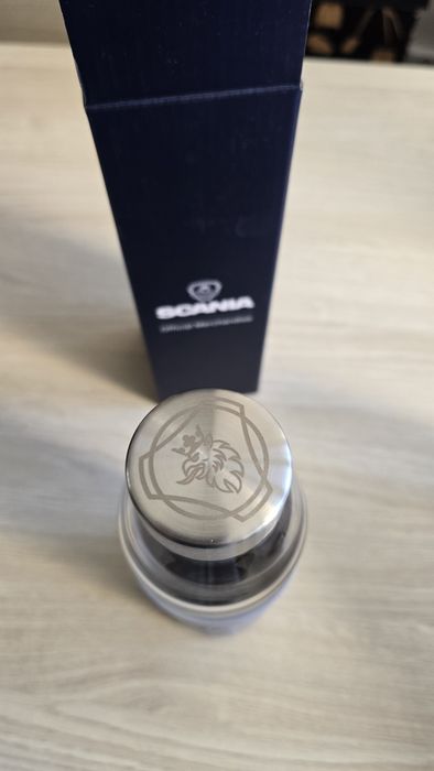 Butelka na wodę w gumowym etui, Oryginalna z kolekcji Scania