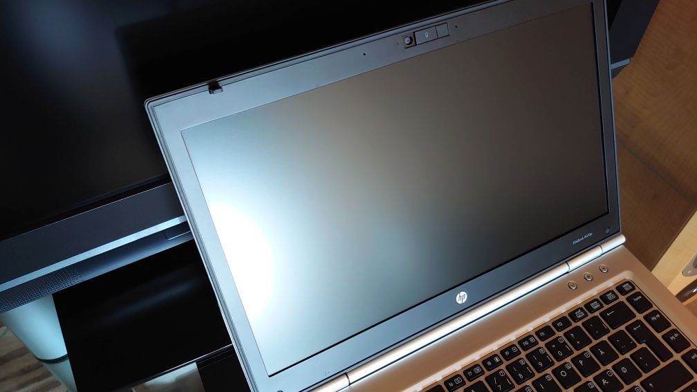Laptop HP EliteBook 8740p i5/ATI/16GB/SSD 256GB