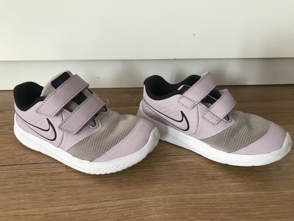 Buty dziecięce sportowe nike, r. 25