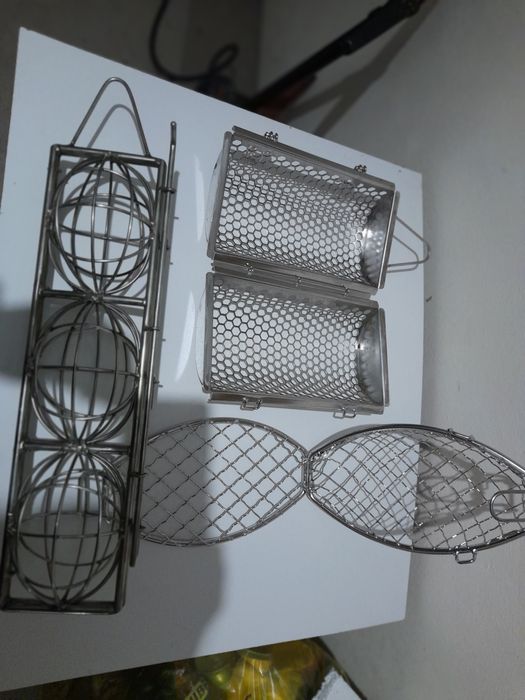 Formy siatkowe do pieczenia ,gotowania, wędzenia mięs.