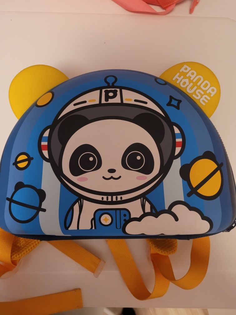 mały plecak panda