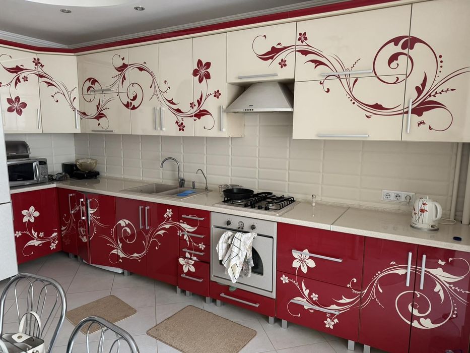 Реставрація кухні,  фасаду, дверок.