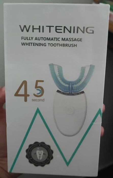 Escova de dentes V shape. Lacrada