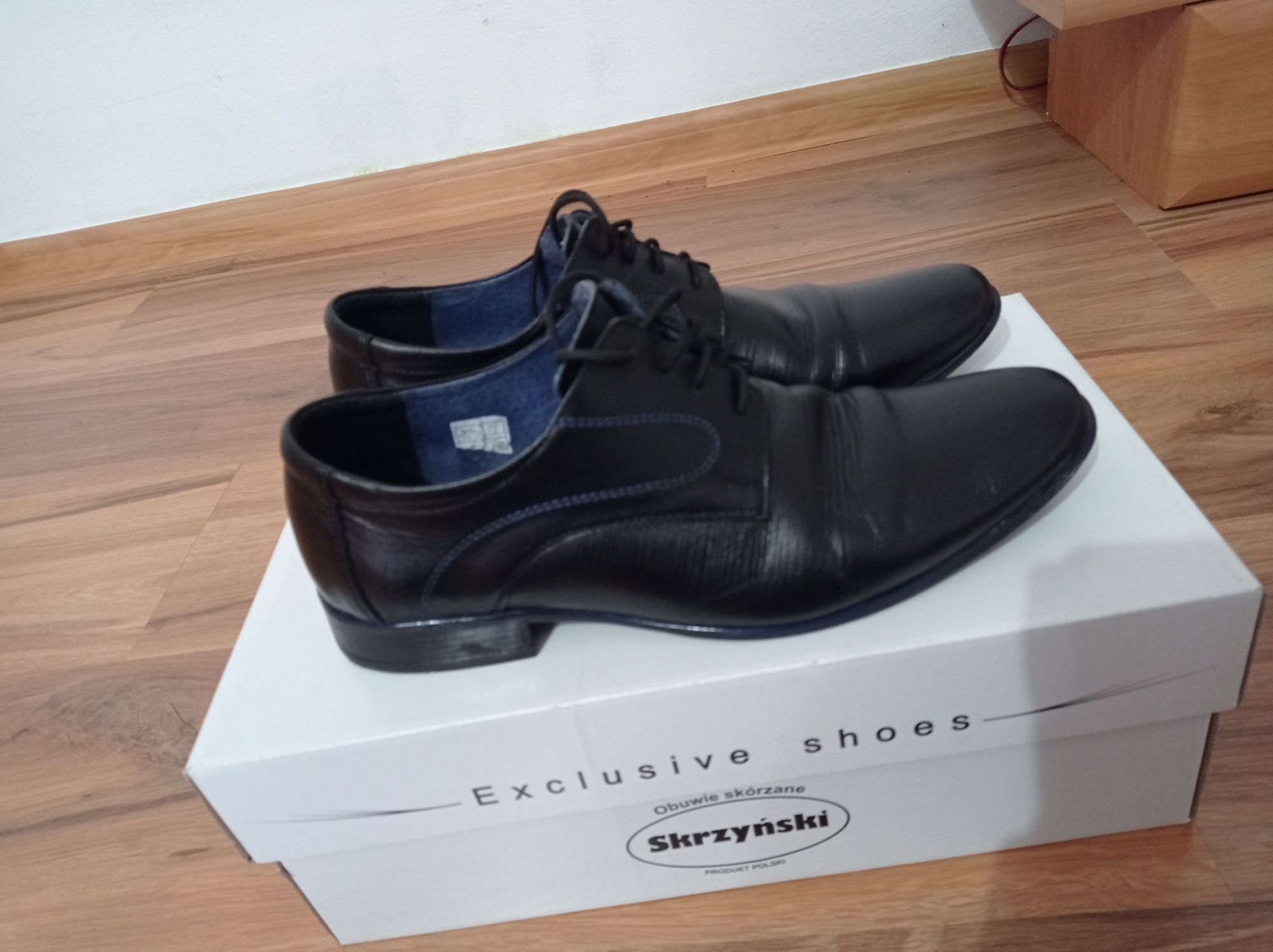 Czarne buty eleganckie