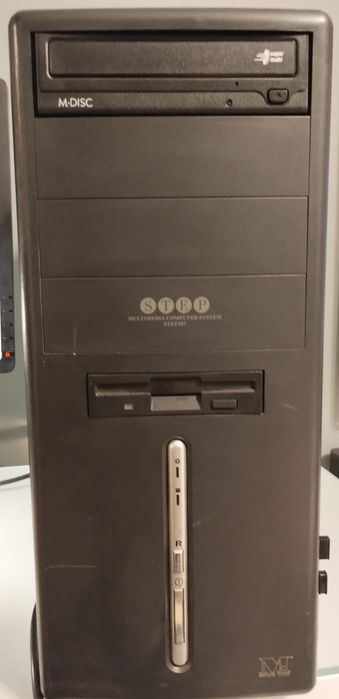 Sprzedam komputer stacjonarny