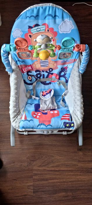 Espreguiçadeira-baloiço musical
Espreguiçadeira-baloiço musical