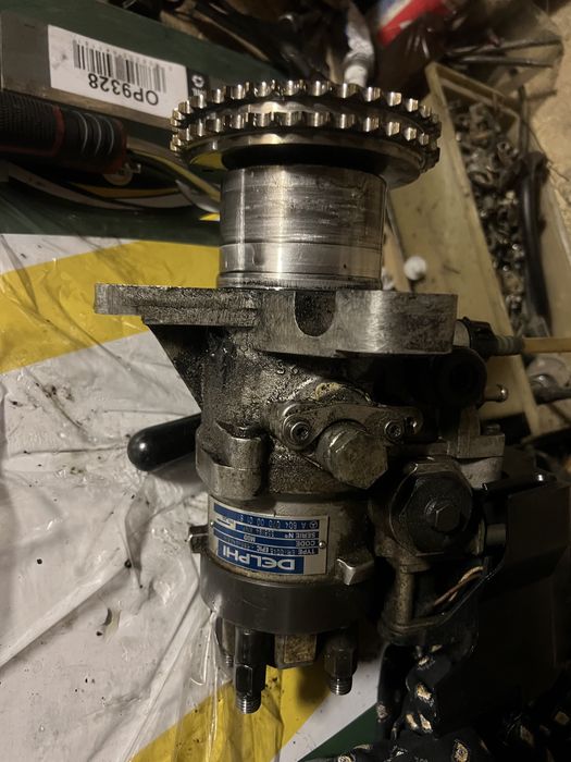 Продам тнвд мерседес 2.2 лукас