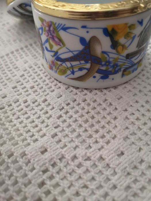 3 caixas de porcelana