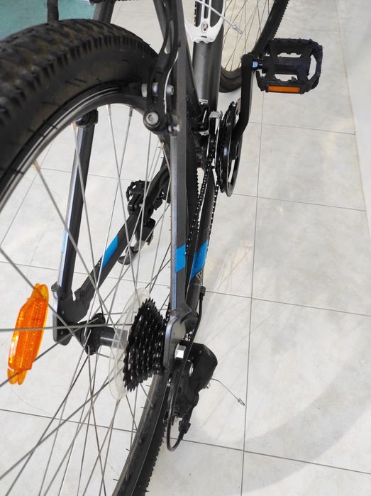 Tenho duas bicicletas à venda, de boas marcas e em ótimo estado,