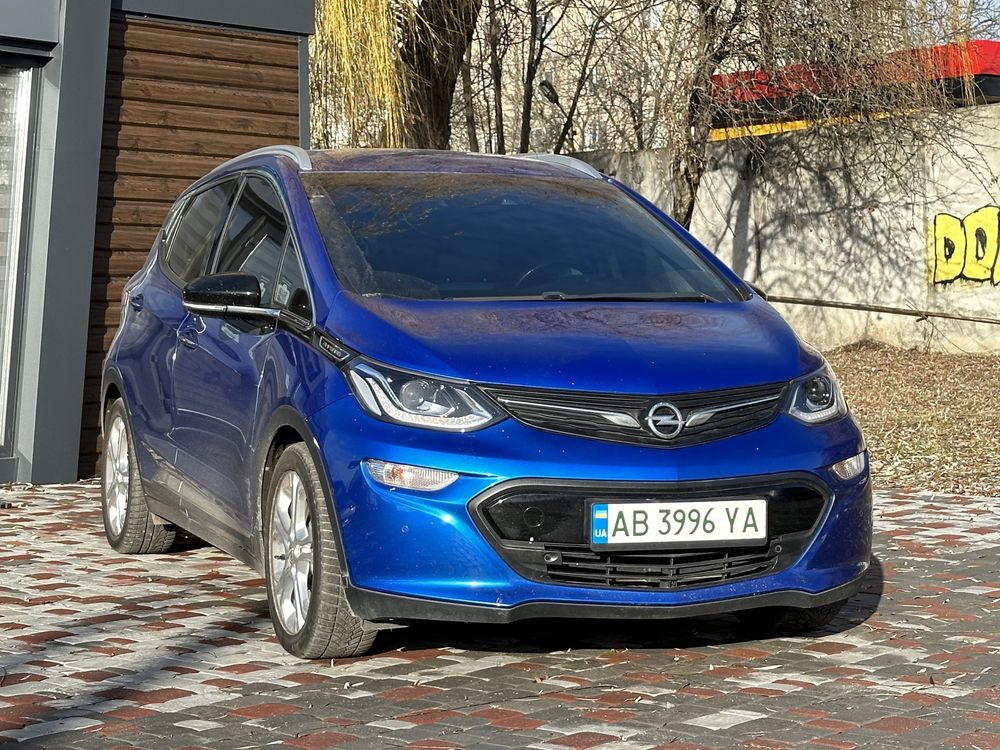 Пассажирские перевозки такси трансфер Opel Ampera-e  2020 год