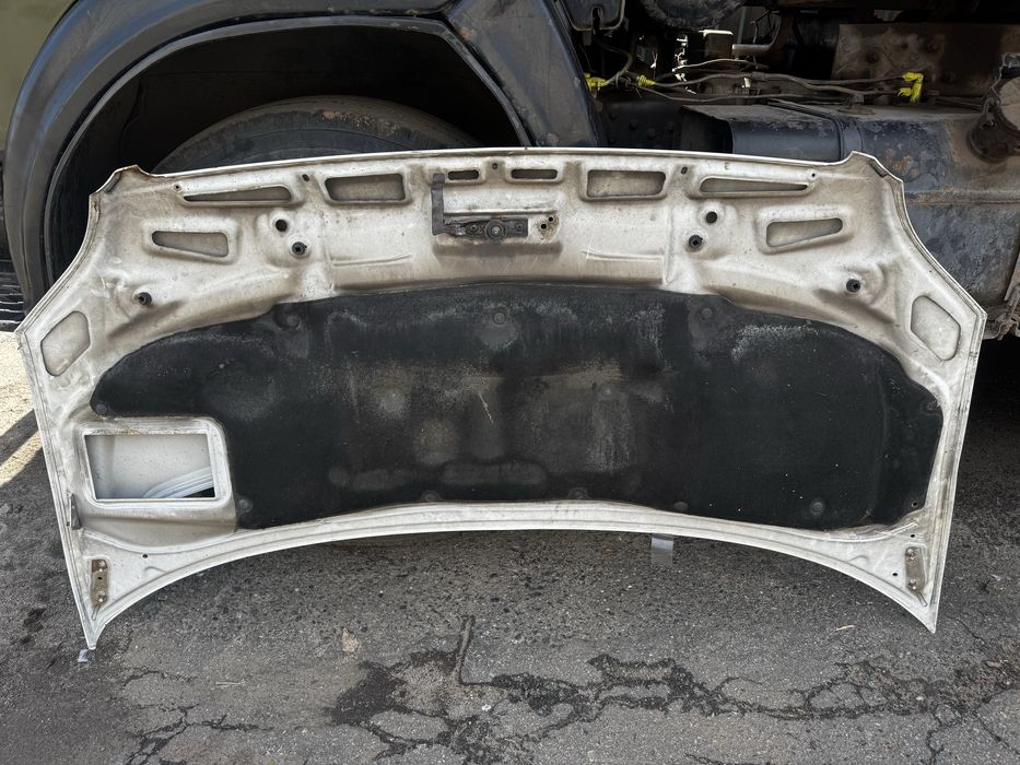 Капот Mercedes Sprinter 906