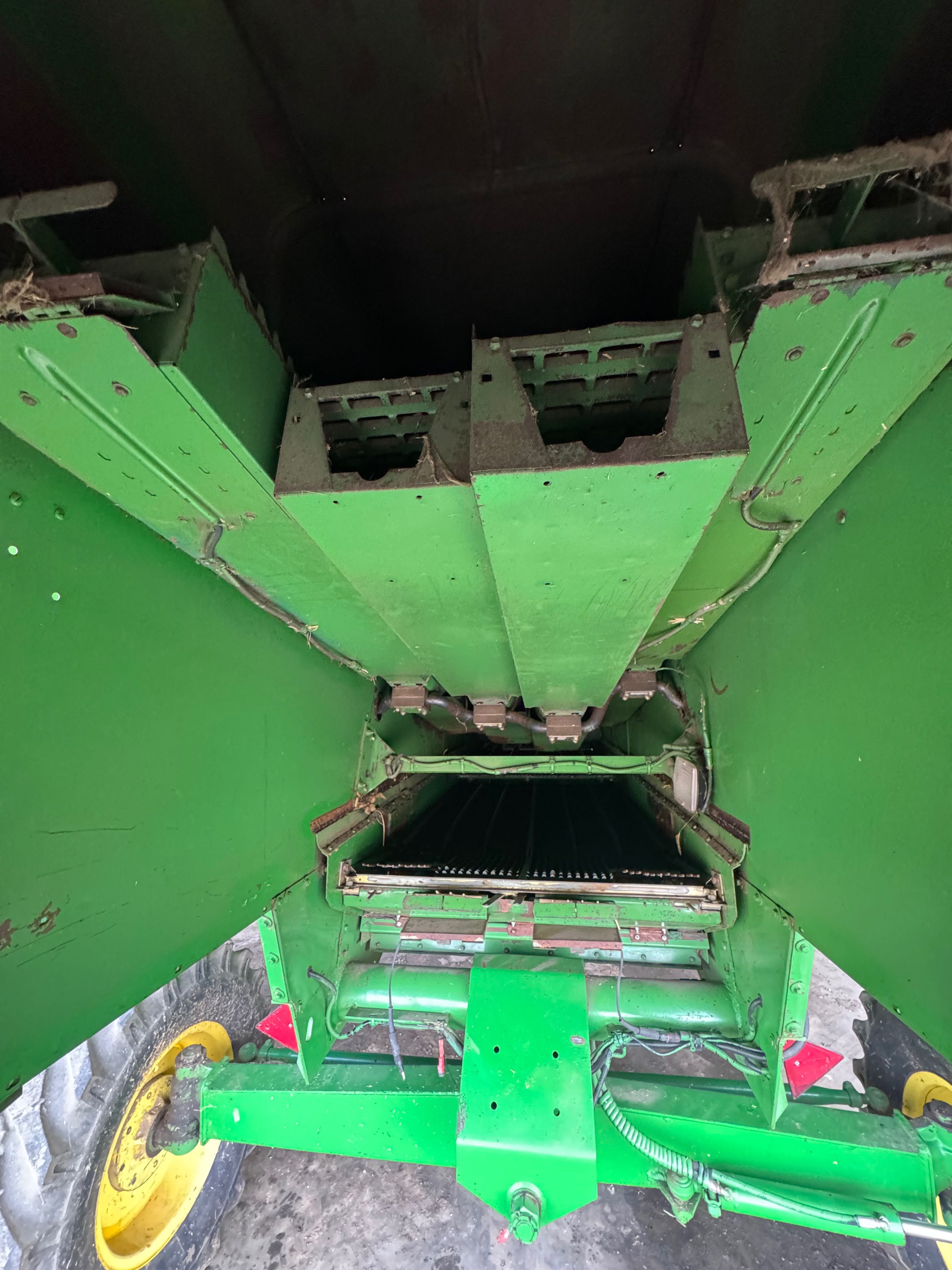 John Deere 1166 gotowy do żniw